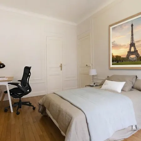 Montaigne Champs Elysee Lejlighed